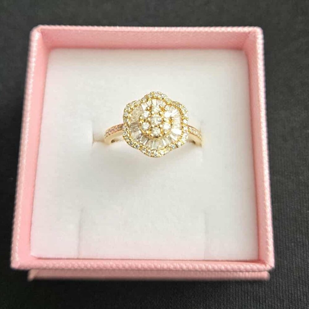 Beautiful diamond ring size 6  - Part 1